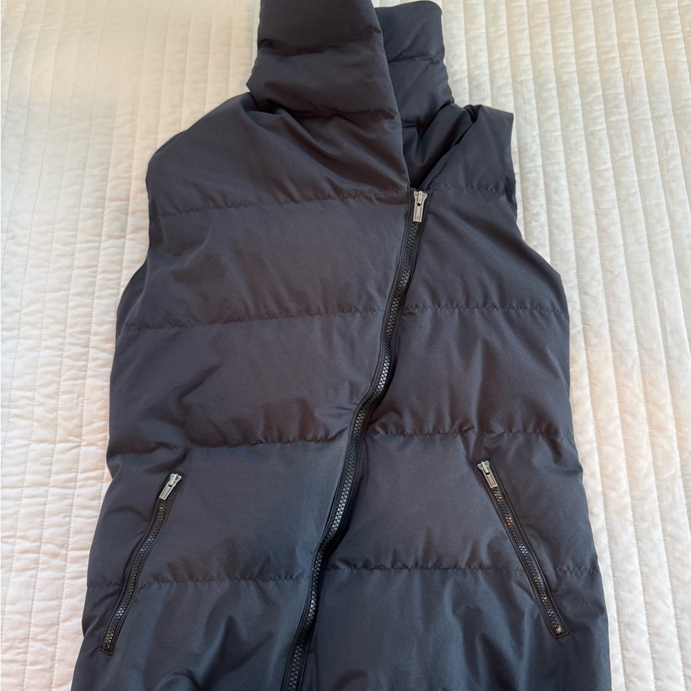Lucy Active Women's Black Puffer Vest